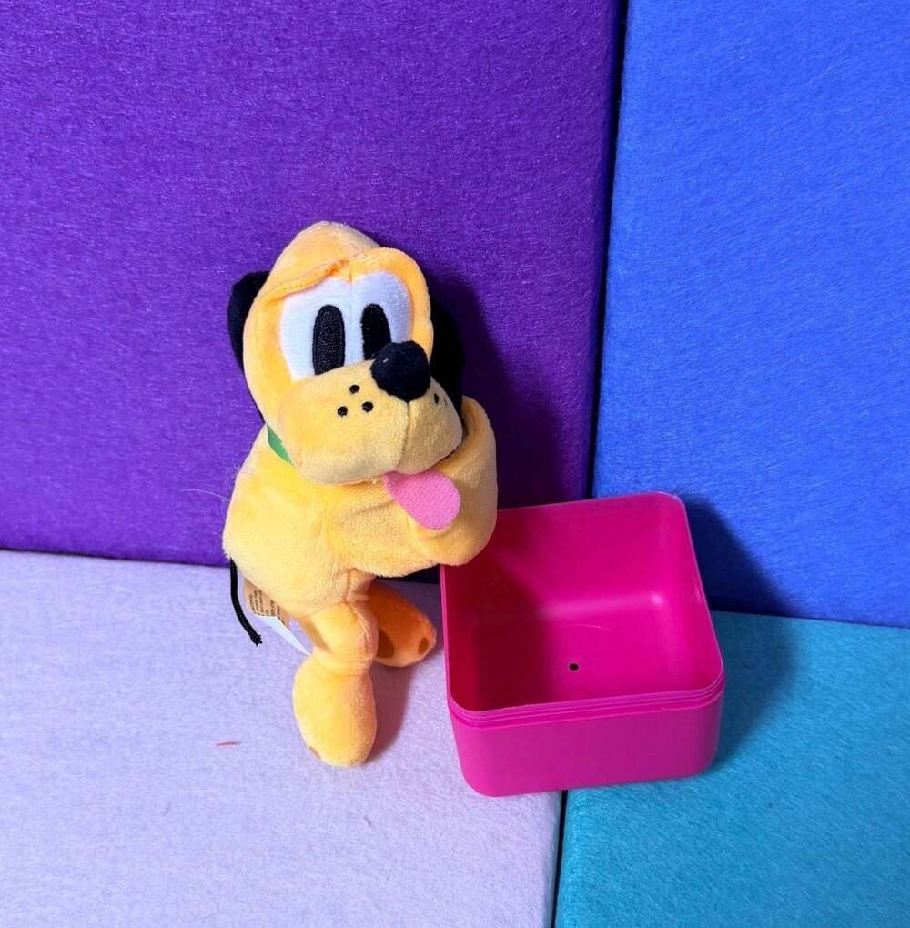 Bulls i Toy Disney Cutie Cuff Pluto Plush Slap Bracelet